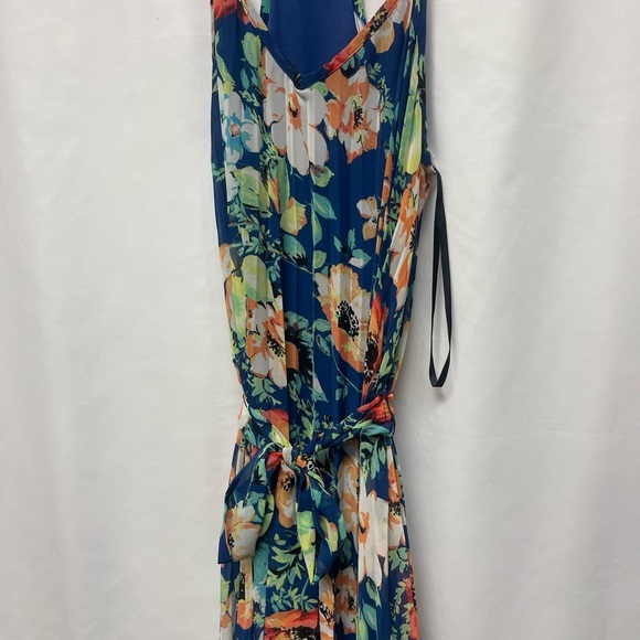 B Darlin Pleated Floral Maxi Dress with Tie - Picture 7 of 9